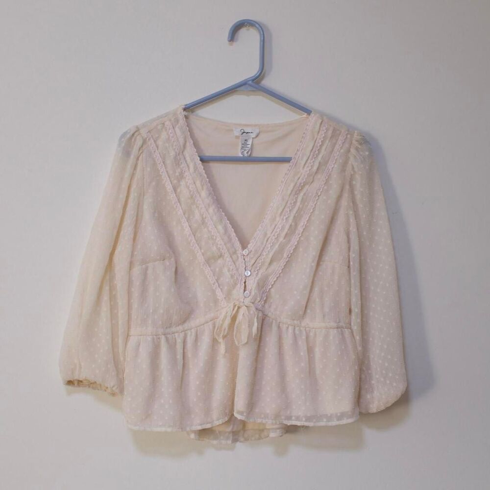 American Vintage Women’s Cream & White Coquette Blouse